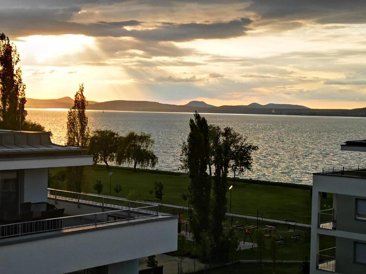Silver Gray Appartment Balatonlelle Exterior foto