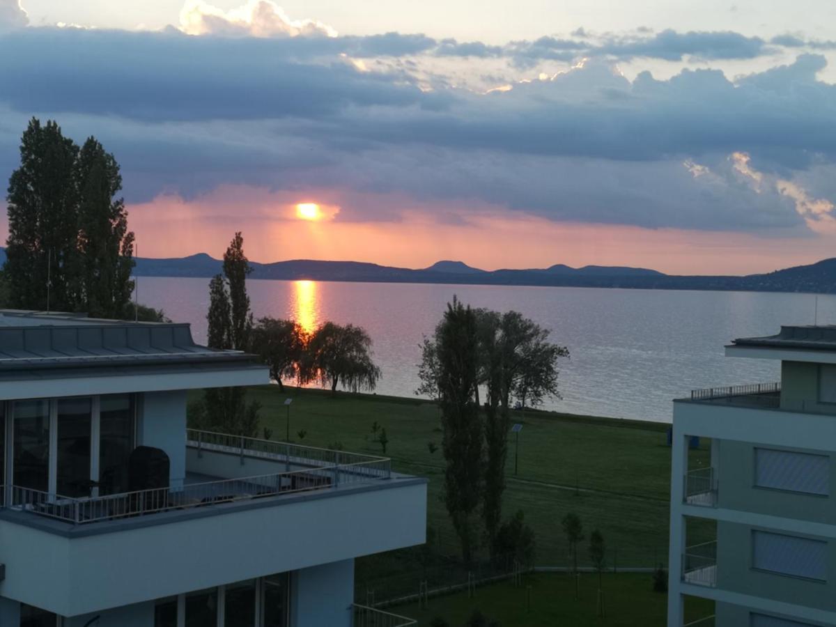 Silver Gray Appartment Balatonlelle Exterior foto