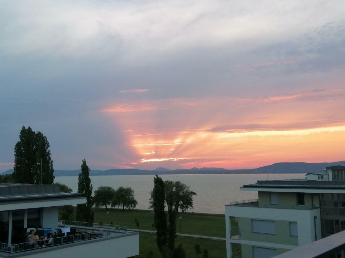 Silver Gray Appartment Balatonlelle Exterior foto